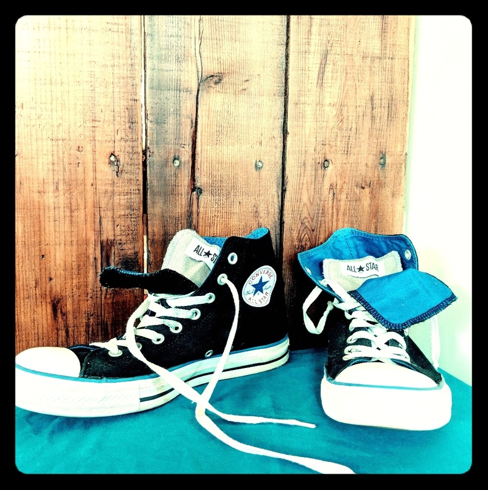 Converse Tennis Shoes